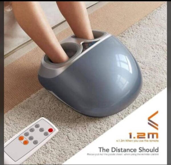 Shiatsu foot massager with heat